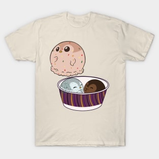 Penguinscoops - hide and seek T-Shirt